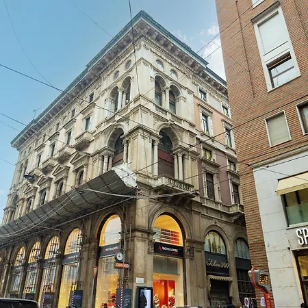 Bilocale In Piazza Duomo 4pax شقة ميلان